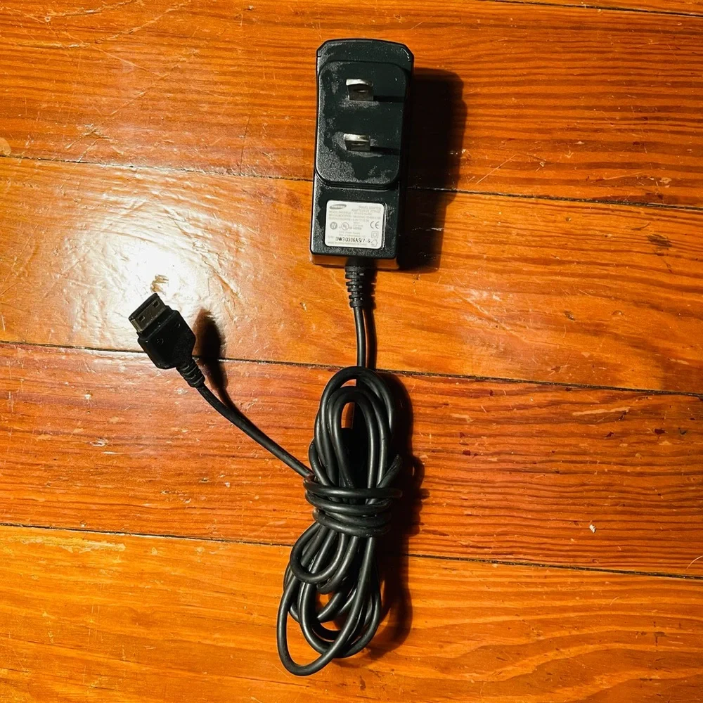 Samsung ATADS10JBE AC Adapter Travel Charger